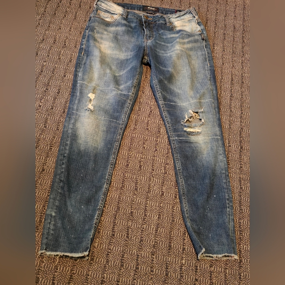 Euc Women's Silver Jeans 31x27 Classic Girlfriend Skinny Jeans.